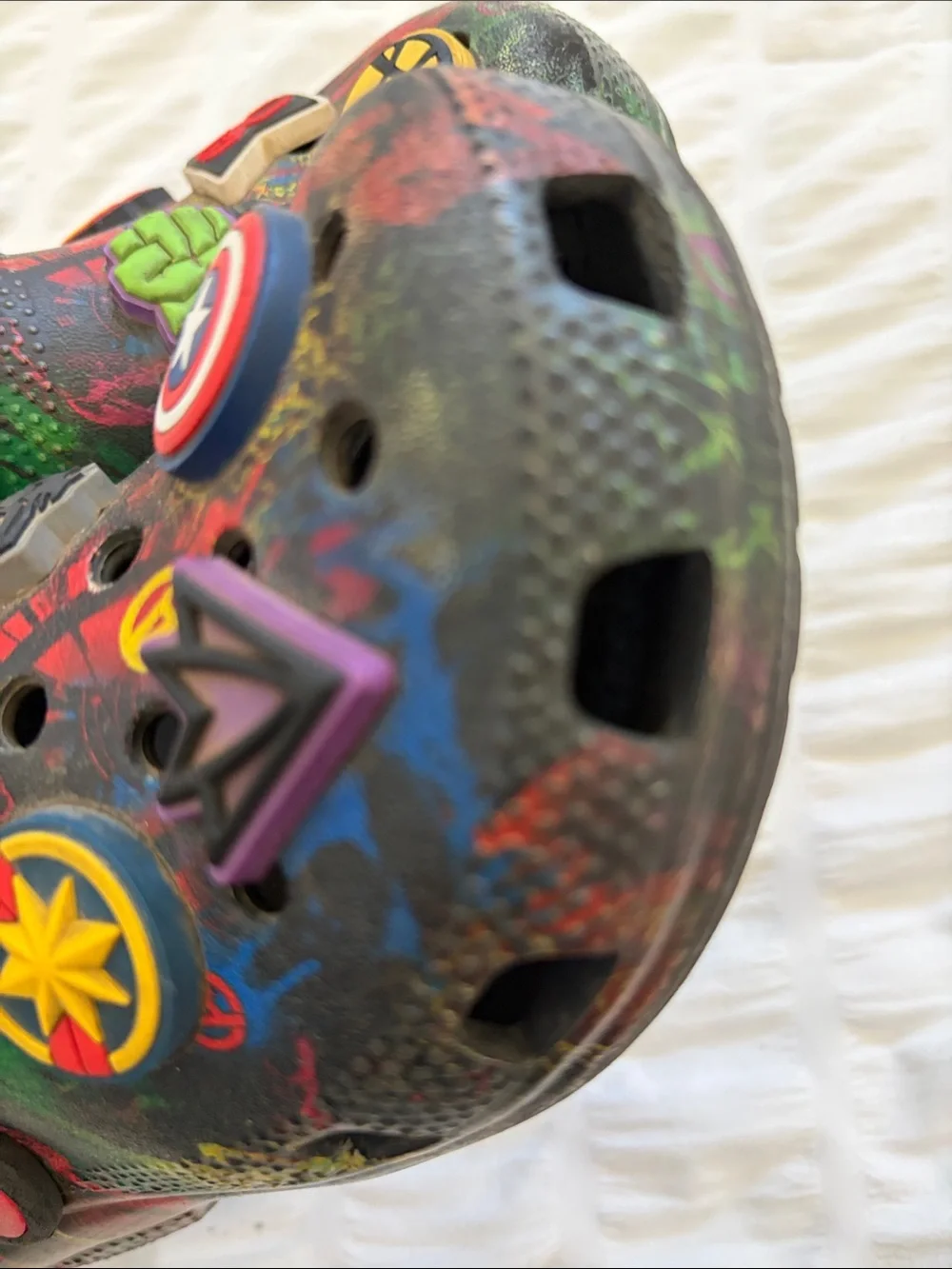 CROCS C 13 Avenger Multi-Color Marvel Clog Sandals. 8 Jibbitts and Logo Brand.